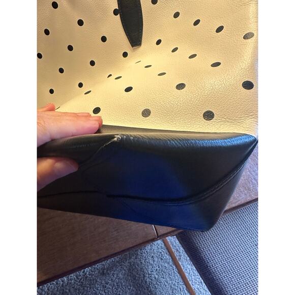 Kate Spade Disney x Minnie Mouse Reversible Tote Bag Women's EUC with Wristlet - Picture 16 of 16